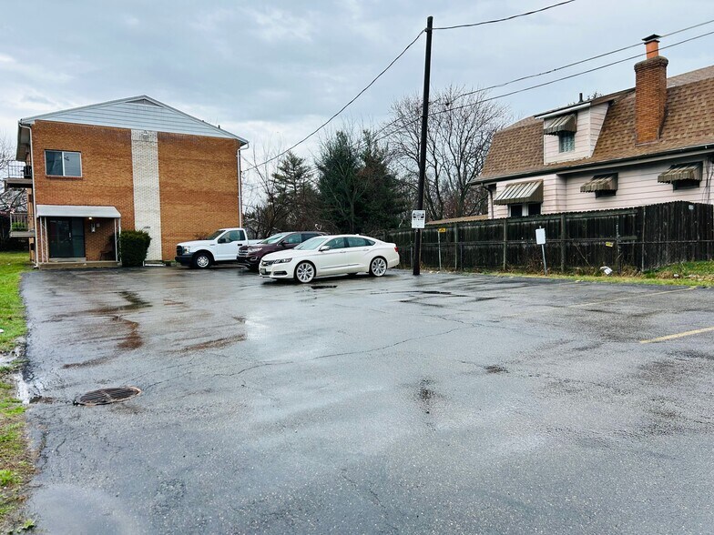 More Photos Of 1584 W Galbraith Rd, Cincinnati Apartments For Sale