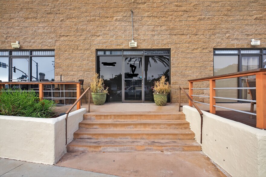 More Photos Of 401 Torrance Blvd, Redondo Beach Unknown For Lease