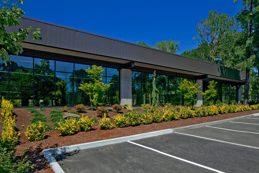 More Photos Of 12909 SW 68th Pky, Tigard Office Residential For Lease