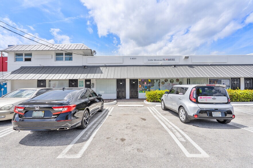 More Photos Of 1311-1401 S Dixie Hwy E, Pompano Beach Freestanding For Sale