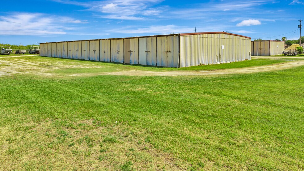 More Photos Of 2241 State Highway 35 N, Port Lavaca Storefront For Sale
