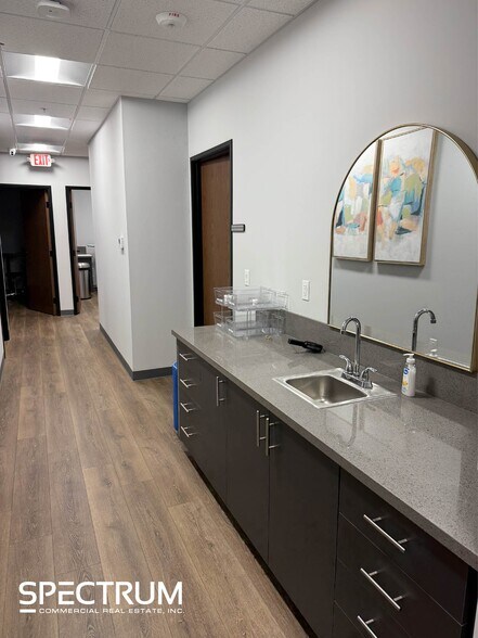 More Photos Of 5624 Philadelphia St, Chino Medical For Lease