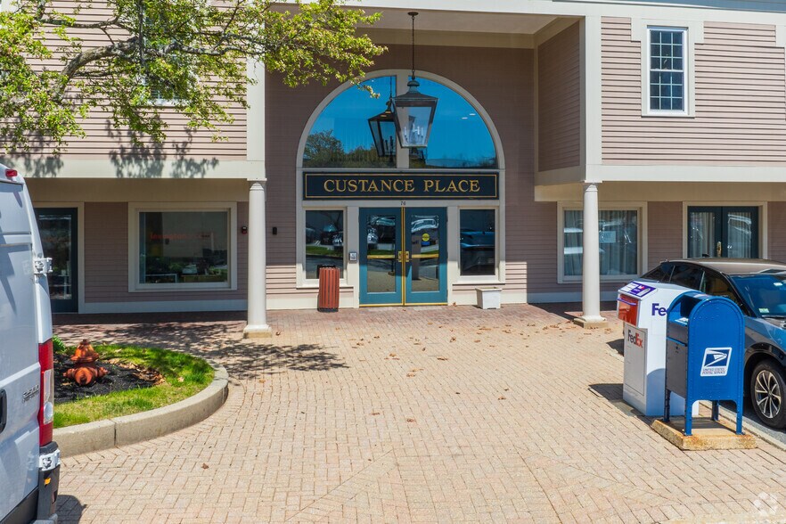 More Photos Of 74-76 Bedford St, Lexington Office For Lease