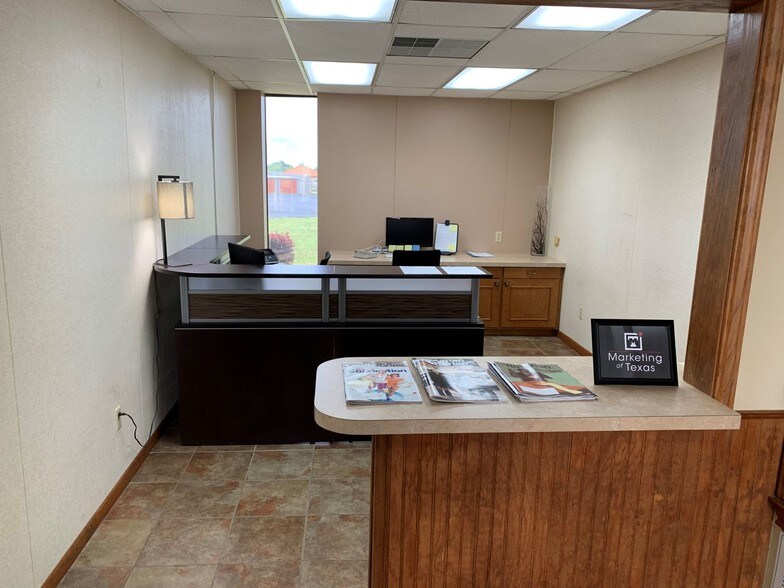 More Photos Of 2200 NW Stallings Dr, Nacogdoches Office For Lease