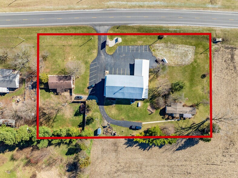 More Photos Of 8724 US Highway 68 N, West Liberty General Retail For Sale