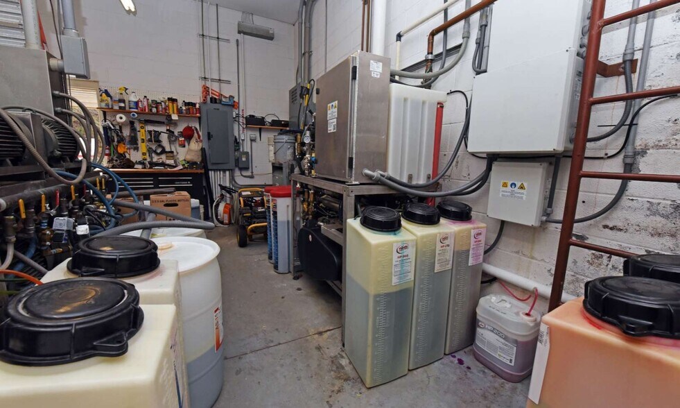 More Photos Of 692 Highway 515 E, Blairsville Carwash For Sale