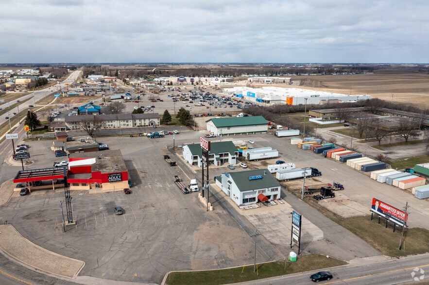 More Photos Of 1180 W Frontage Rd, Owatonna Hotel For Sale