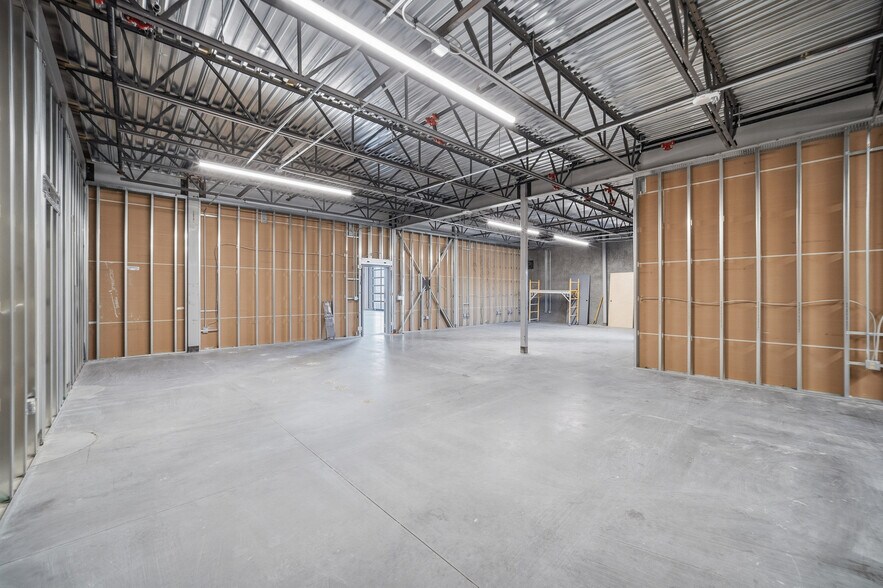 More Photos Of Laughlin Ranch Blvd, Bullhead City Warehouse For Lease