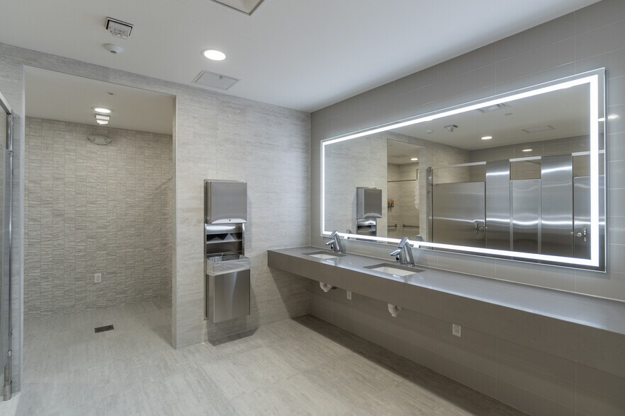 More Photos Of 7910 Woodmont Ave, Bethesda Office Residential For Lease