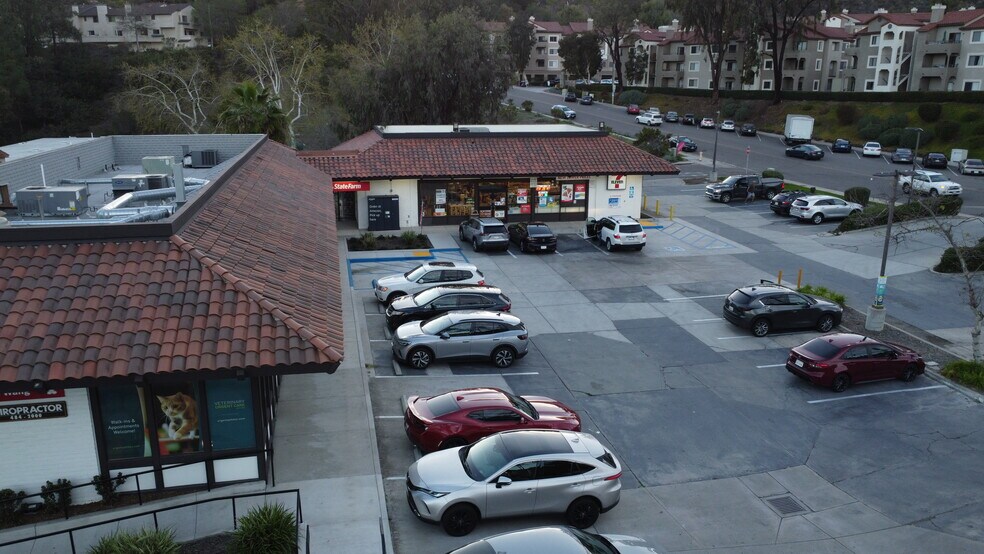 More Photos Of 12880-12890 Rancho Penasquitos Blvd, San Diego Freestanding For Lease