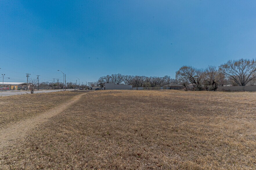 More Photos Of 3016 Elinor St, Fort Worth Land For Sale