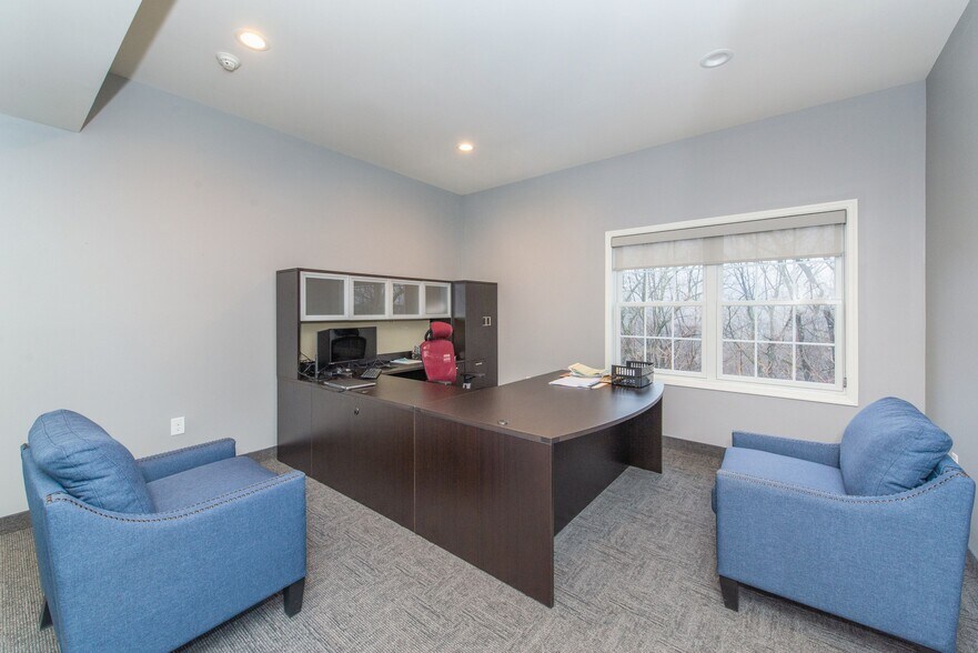 More Photos Of 14 Countryside Ln, Ringwood Medical For Sale