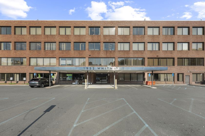More Photos Of 1952 Whitney Ave, Hamden Medical For Lease
