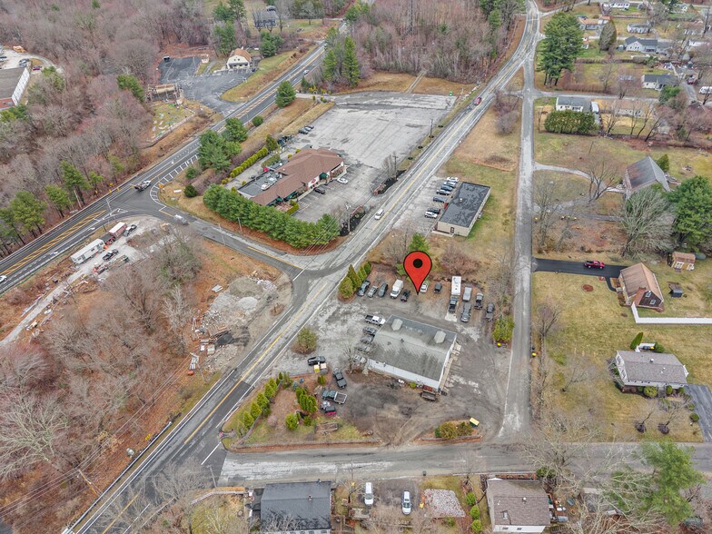 More Photos Of 1973 Victory Hwy, Glendale General Retail For Sale