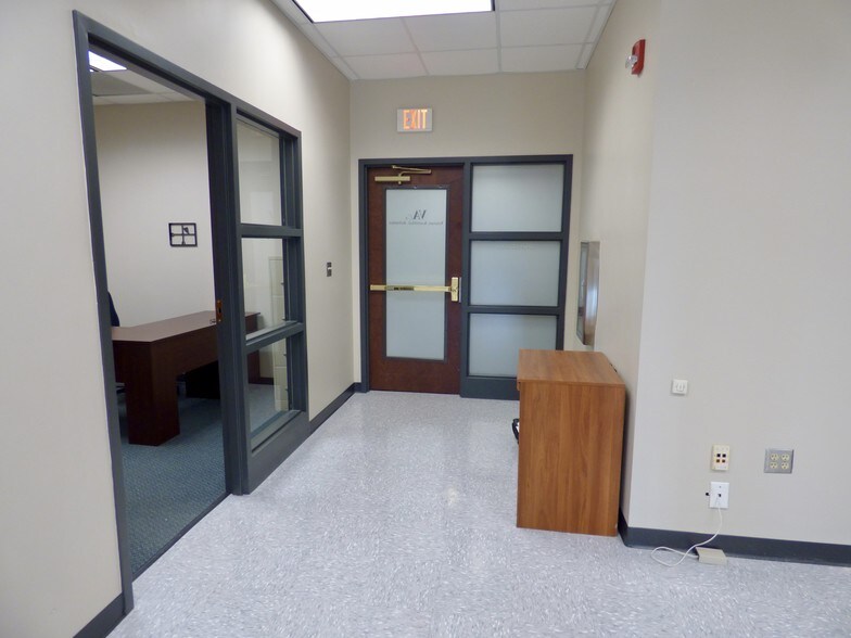 More Photos Of 201 Hay St, Fayetteville Office For Lease