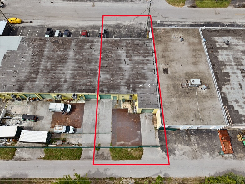 More Photos Of 900-950 NE 40th Ct, Oakland Park Warehouse For Lease