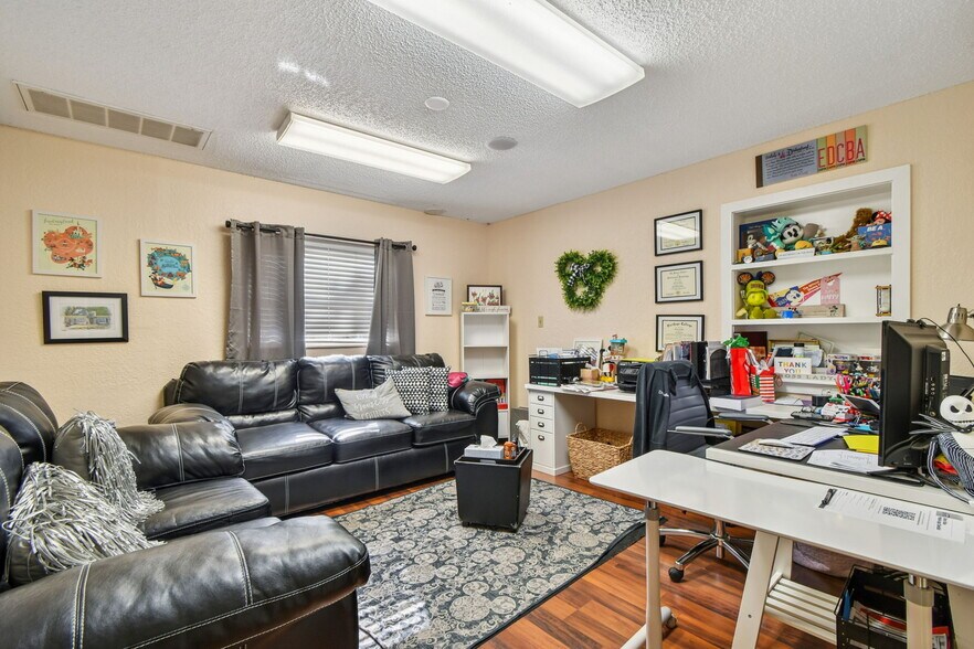 More Photos Of 108 4th Ave S, Safety Harbor Office For Sale