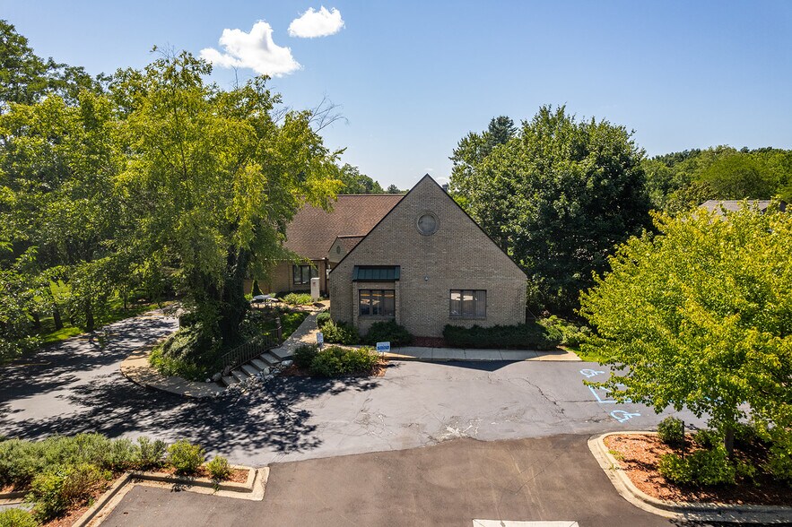 More Photos Of 1181 N Milford Rd, Milford Medical For Lease