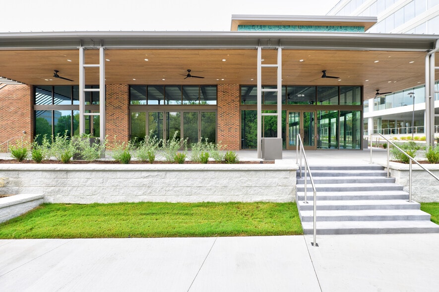 More Photos Of 4141 Parklake Ave, Raleigh Office For Lease