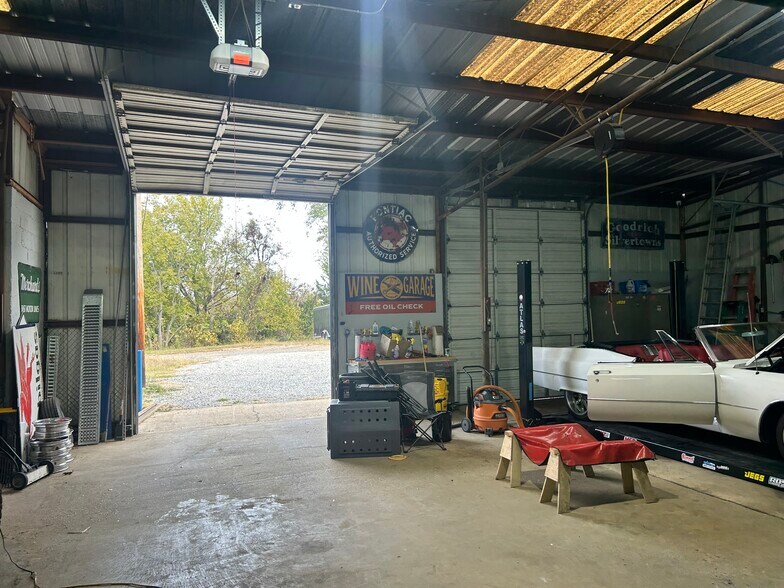 More Photos Of 1229 Texas Ave, Shreveport Freestanding For Sale