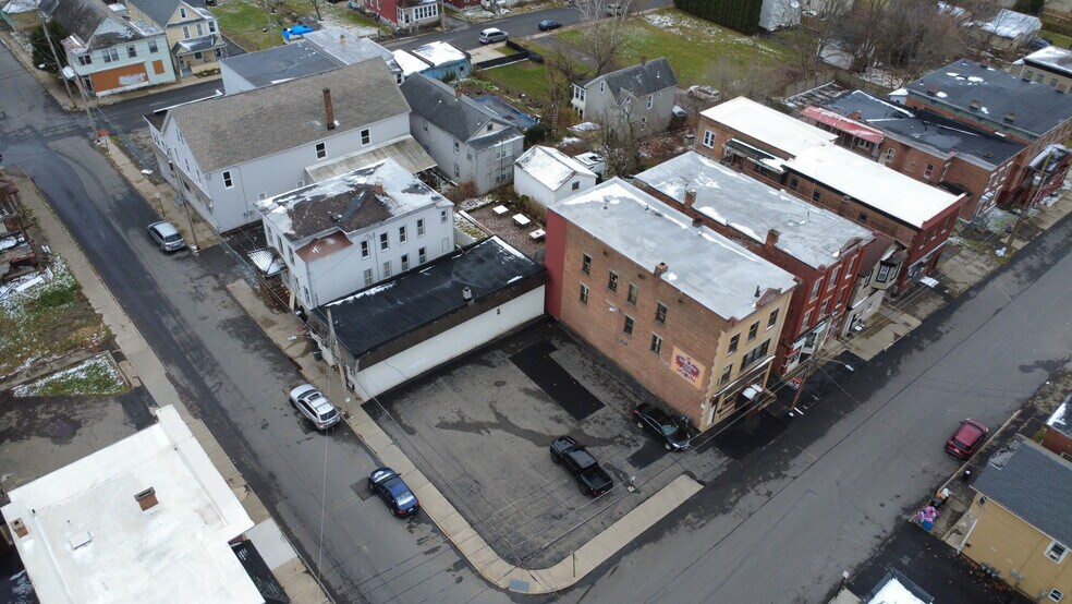 Primary Photo Of 38 Reid St, Amsterdam Specialty For Sale