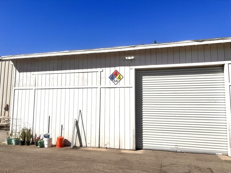 More Photos Of 12970 Bradley Ave, Sylmar Warehouse For Sale