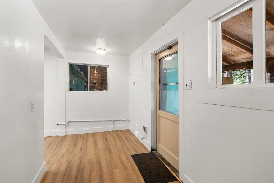 More Photos Of 961 Hwy 4, Arnold Flex For Sale