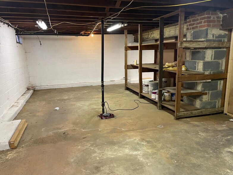 More Photos Of 111 12th St, Hammonton General Retail For Lease