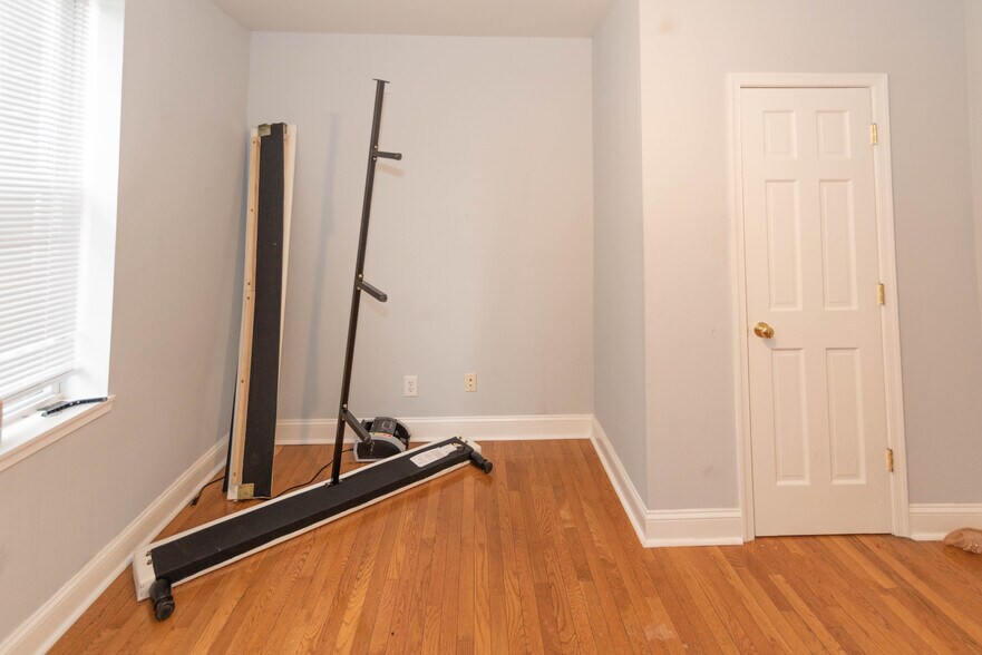 More Photos Of 2445 Lakeview Ave, Baltimore Apartments For Sale