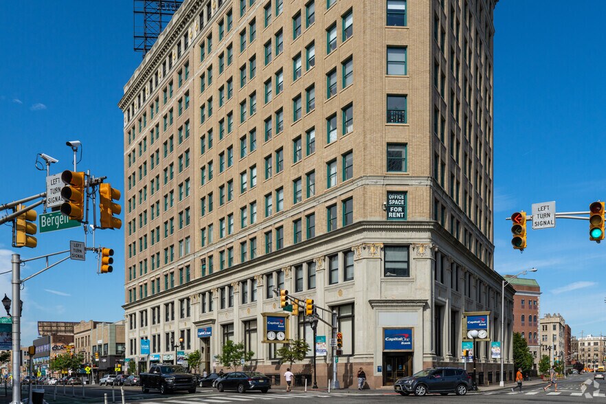 Primary Photo Of 35 Journal Sq, Jersey City Coworking Space