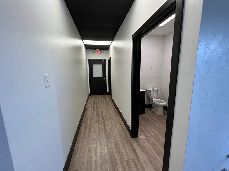 More Photos Of 1207 FM 359 Rd, Richmond Warehouse For Lease