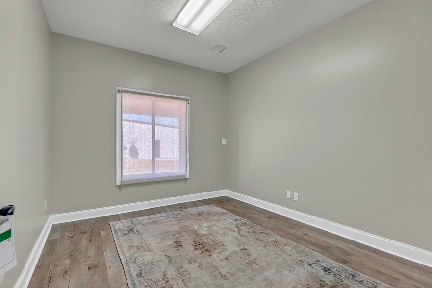 More Photos Of 1501 US Highway 19 S, Leesburg Office For Sale