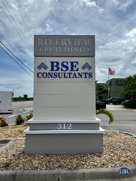 More Photos Of 312 S Harbor City Blvd, Melbourne Office For Sale