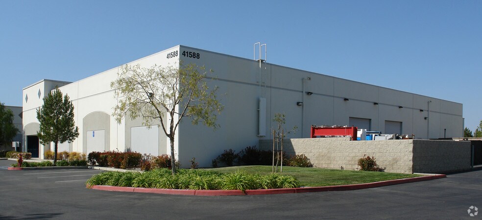 More Photos Of 41588 Eastman Dr, Murrieta Warehouse For Sale