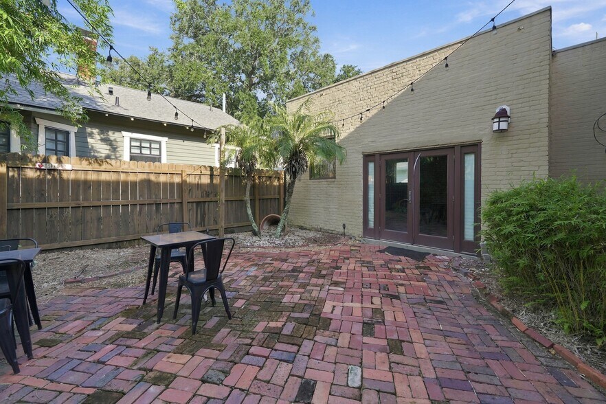 More Photos Of 1602-1608 Walnut St, Jacksonville Restaurant For Sale