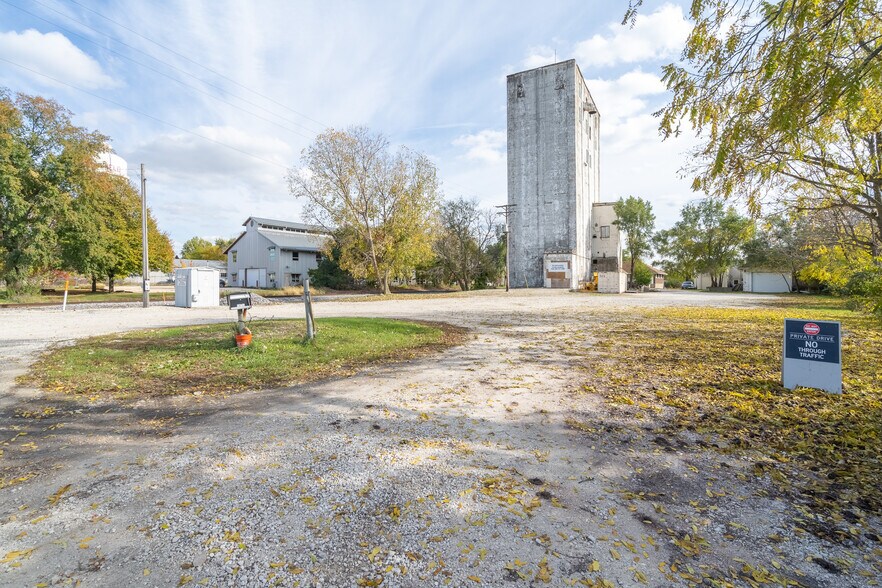 More Photos Of 14727 S Naperville Rd, Plainfield Industrial For Sale