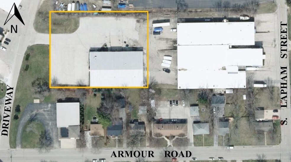 More Photos Of 662 Armour Rd, Oconomowoc Warehouse For Lease