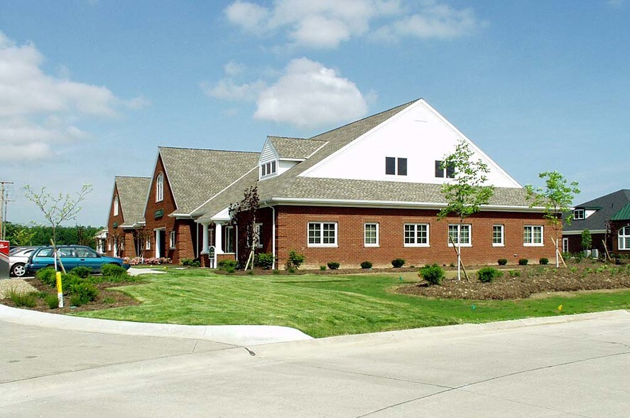 More Photos Of 6155 Park Sq, Lorain Medical For Sale