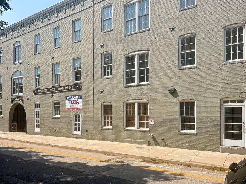 More Photos Of 1820 Lancaster St, Baltimore Coworking Space