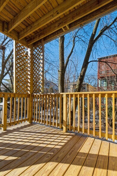More Photos Of 1535 W Estes Ave, Chicago Multifamily For Sale