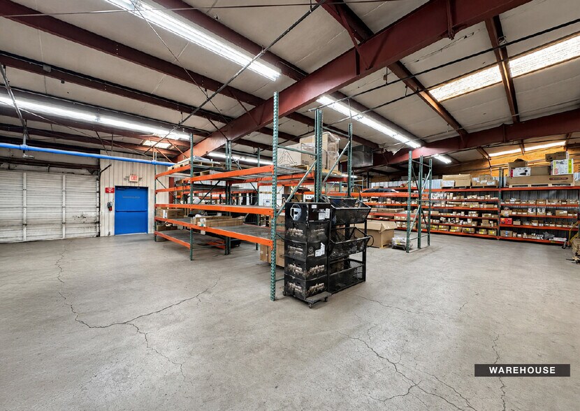 More Photos Of 4914 Pan American Fwy NE, Albuquerque Manufacturing For Sale