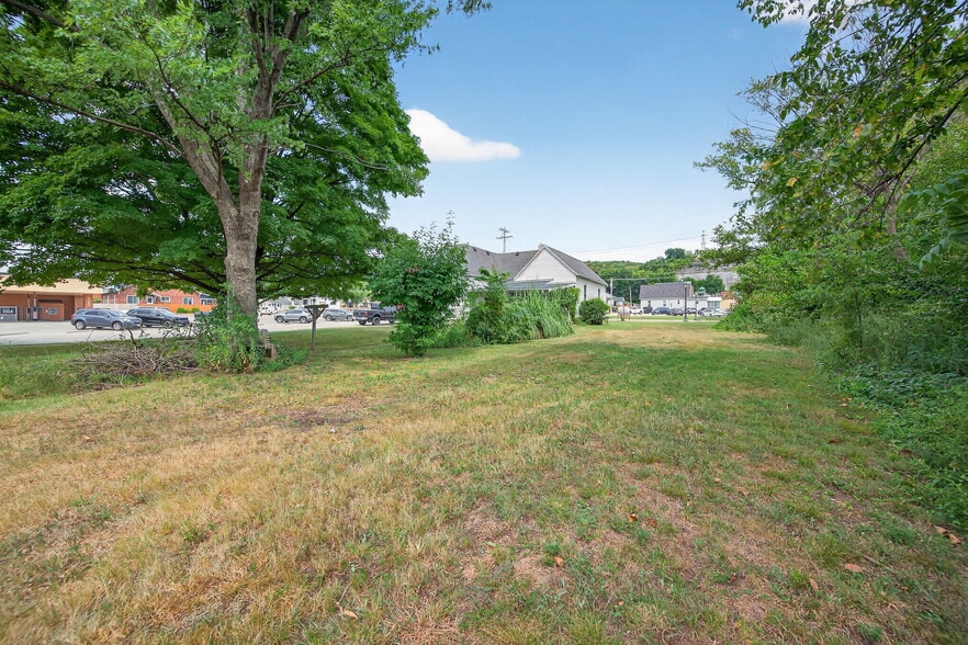 More Photos Of 222 W Saint Louis St, Pacific Office For Sale