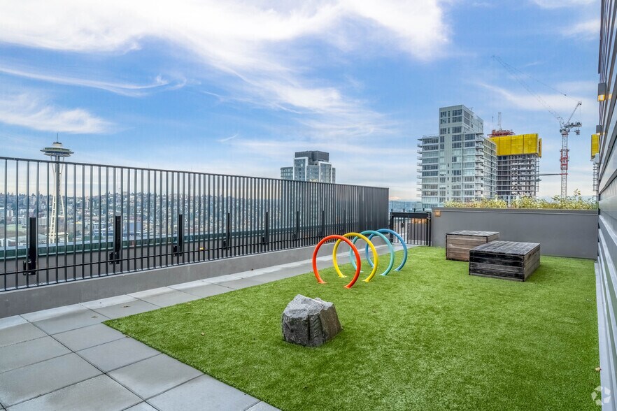 More Photos Of 2315 4th Ave, Seattle Multifamily For Sale