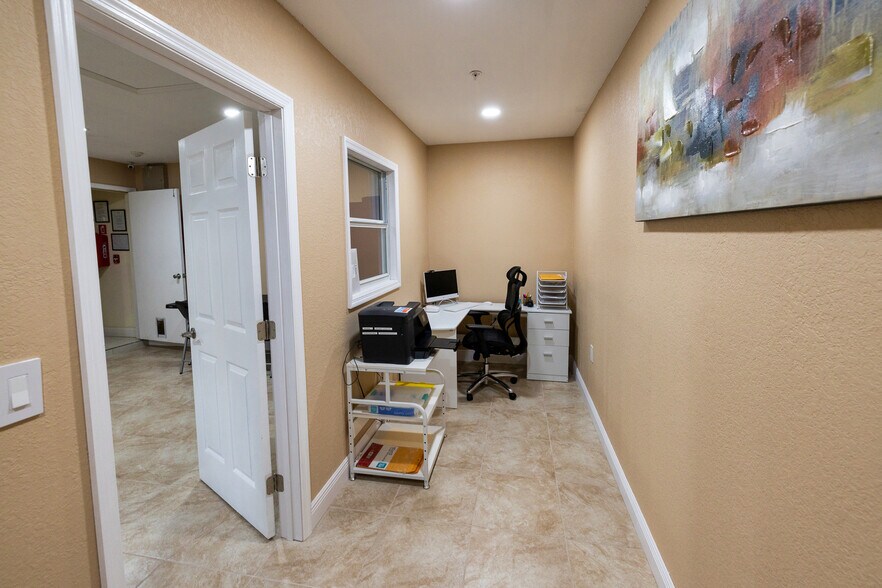 More Photos Of 7128 Wrenwood Cir, Tampa Rehabilitation Center For Sale