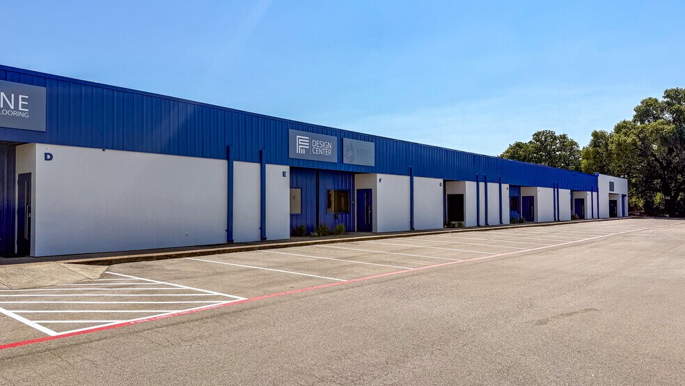 More Photos Of 1663 Hickory Dr, Haltom City Unknown For Lease