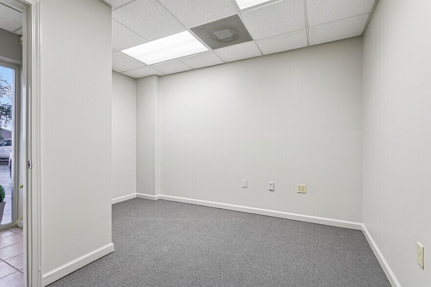 More Photos Of 1616 L And A Rd, Metairie Office For Lease