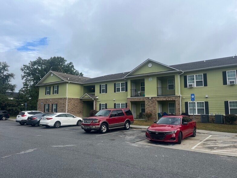 More Photos Of 500 Mendel Ave, Thomson Apartments For Sale