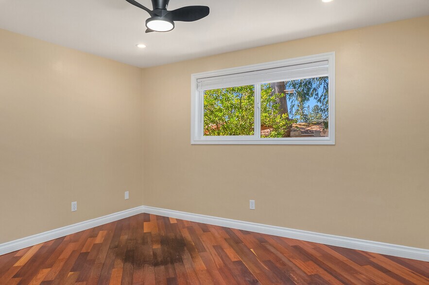 More Photos Of 1510 NE 170th St, Shoreline Apartments For Sale