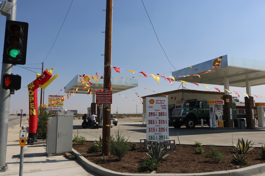 More Photos Of 13118 Pearblossom Hwy, Pearblossom Service Station For Sale