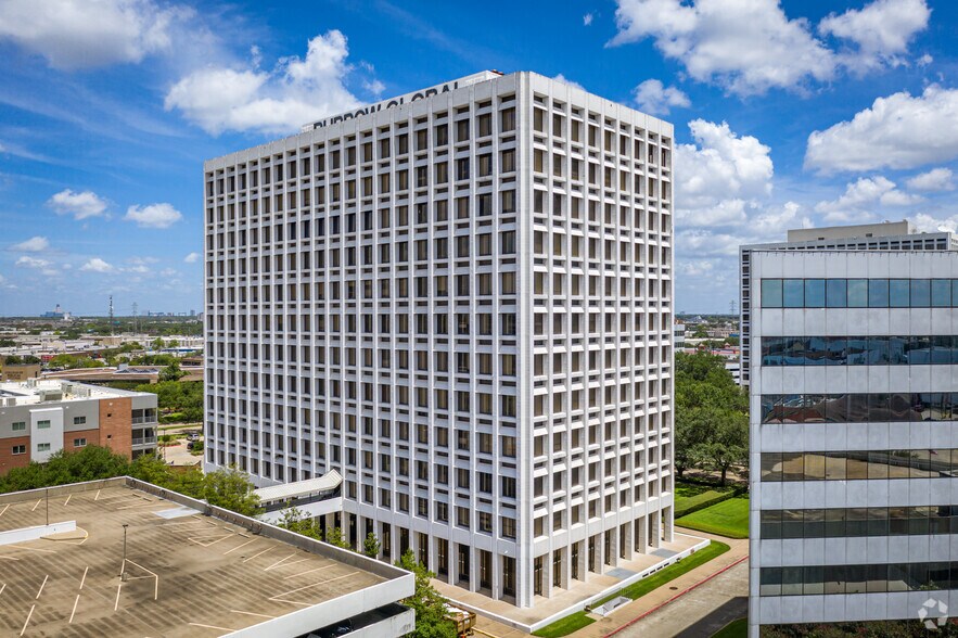 More Photos Of 6200 Savoy Dr, Houston Office For Sale